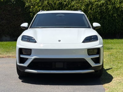 2026 Porsche Macan Macan Turbo Electric