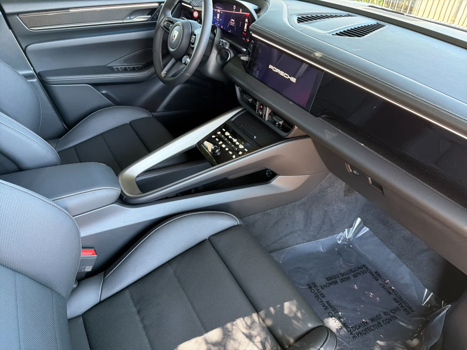 2026 Porsche Macan Macan Turbo Electric