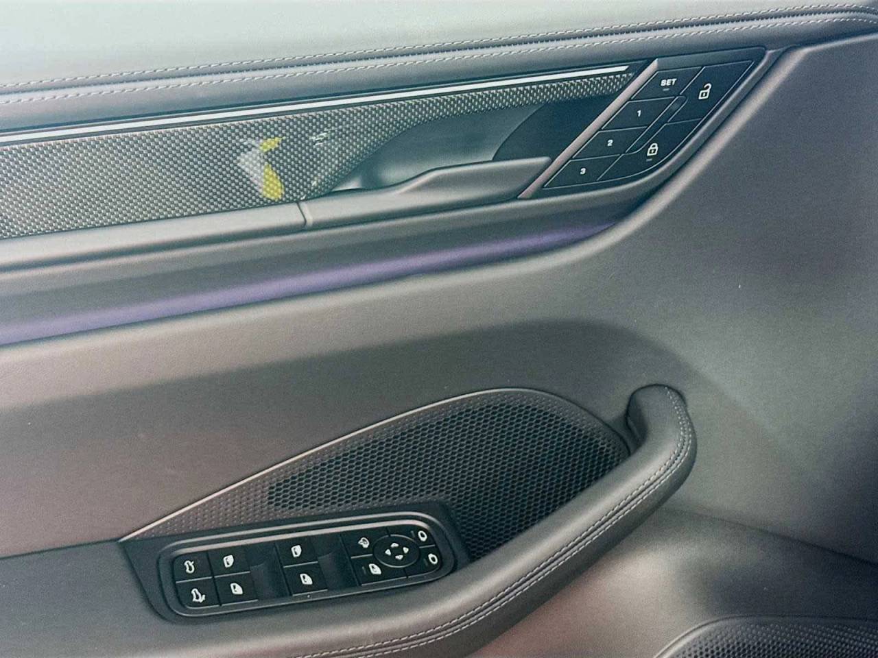 2025 Porsche Macan Electric Turbo