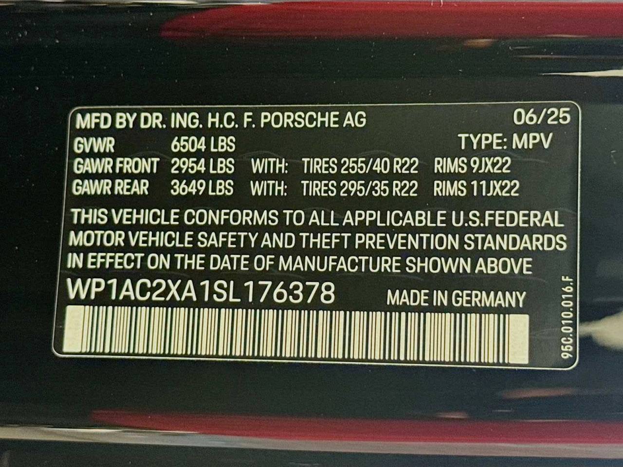 2025 Porsche Macan Electric Turbo