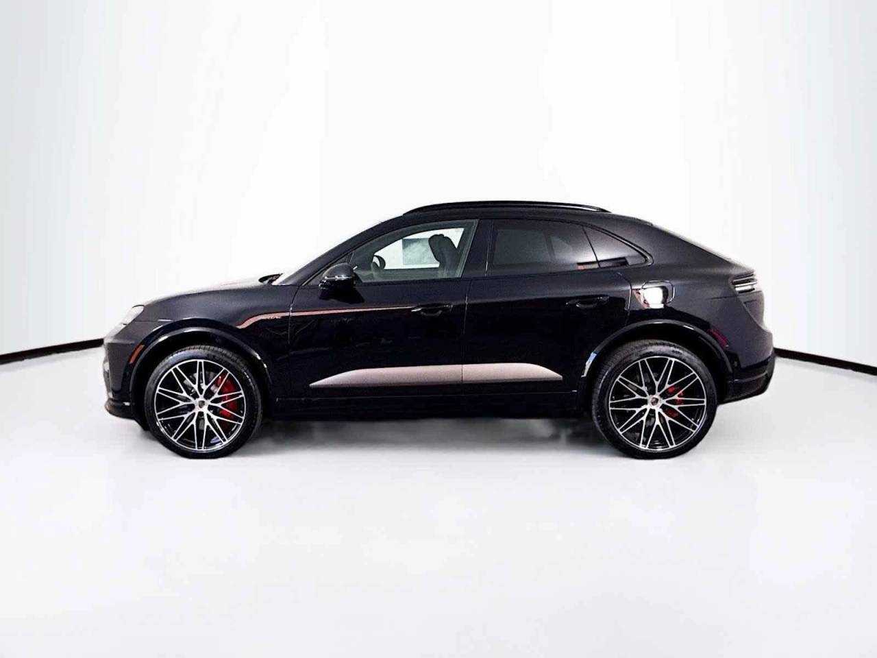 2025 Porsche Macan Electric Turbo
