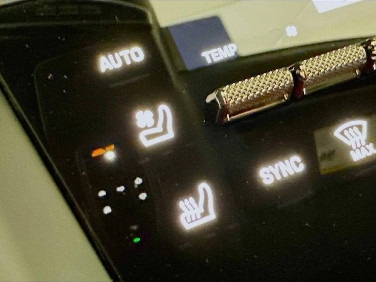 2025 Porsche Macan Electric Turbo