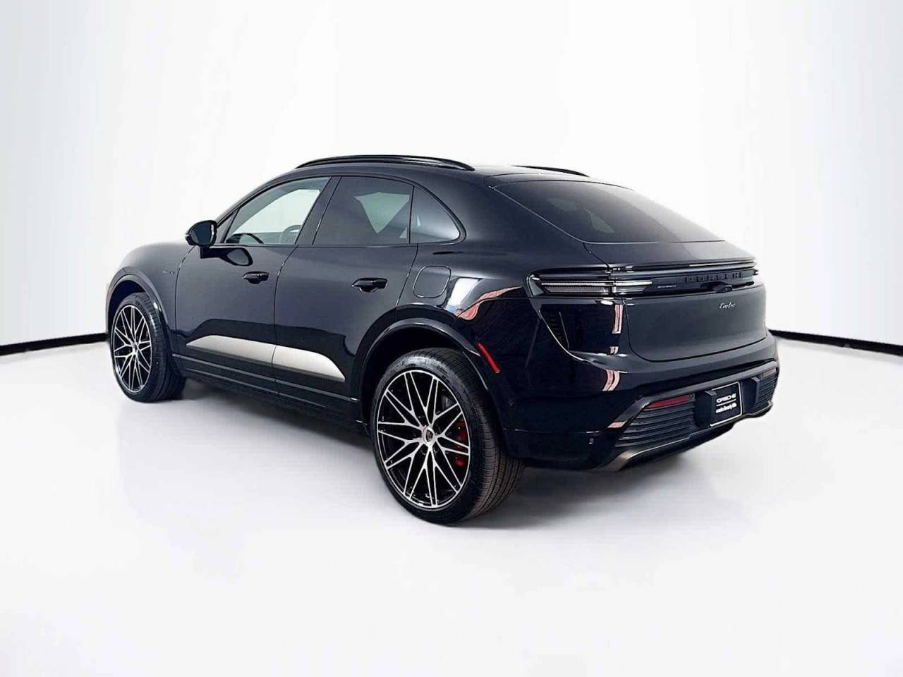 2025 Porsche Macan Electric Turbo