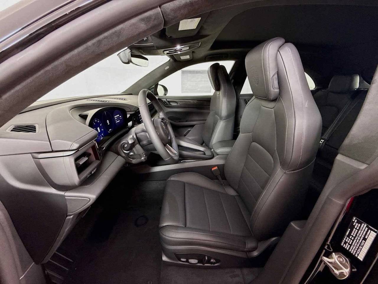 2025 Porsche Macan Electric Turbo