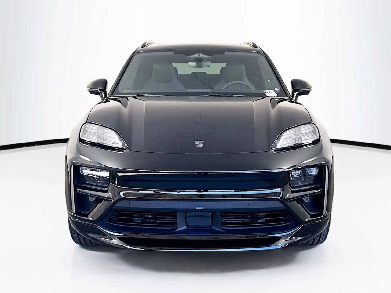 2025 Porsche Macan Electric Turbo