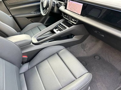 2025 Porsche Macan Turbo Electric