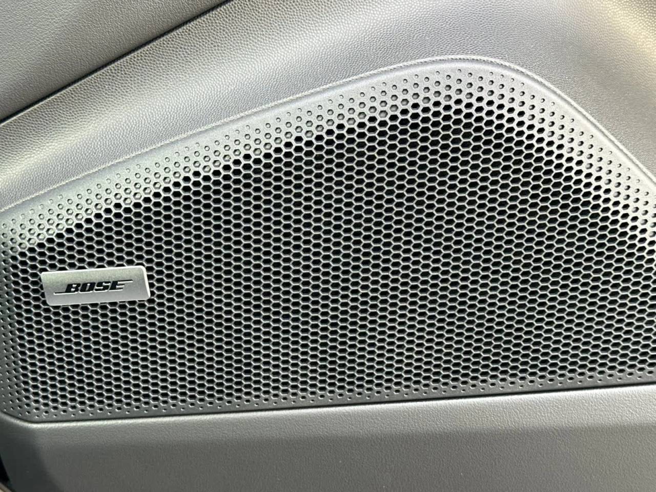 2025 Porsche Macan Turbo Electric