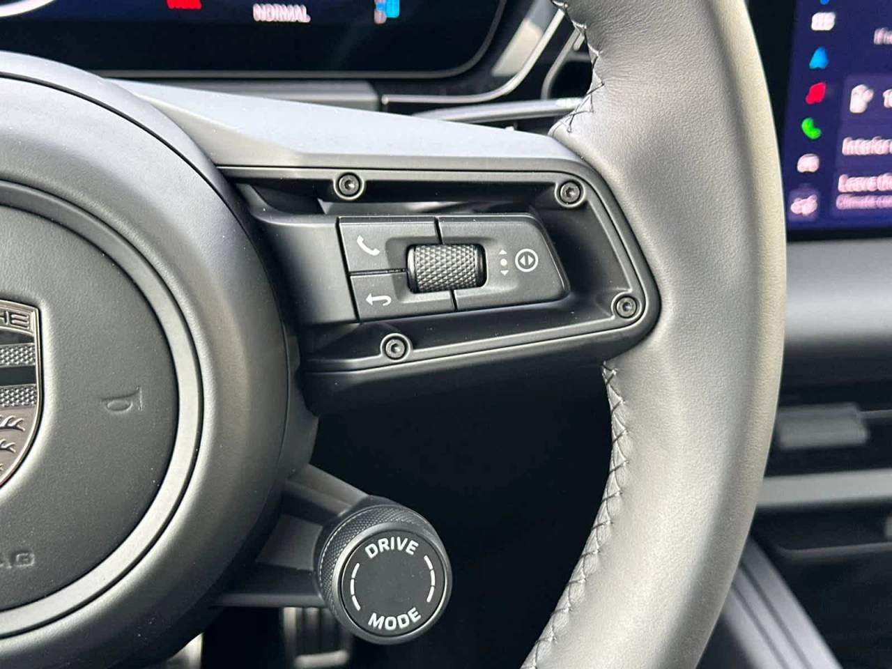 2025 Porsche Macan Turbo Electric