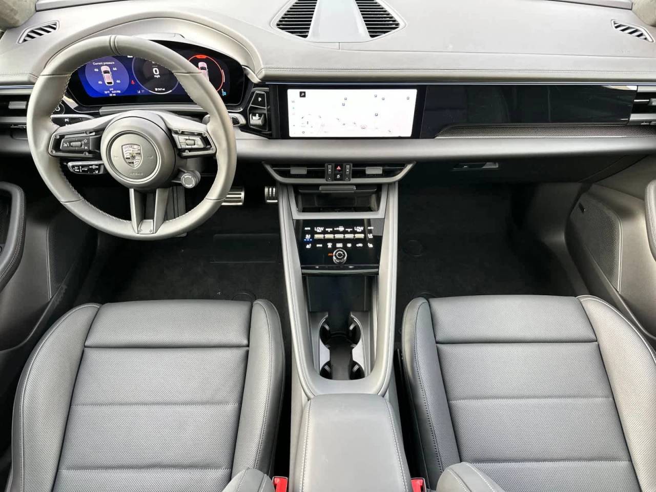 2025 Porsche Macan Electric Turbo