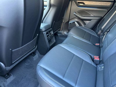 2025 Porsche Macan Electric Turbo