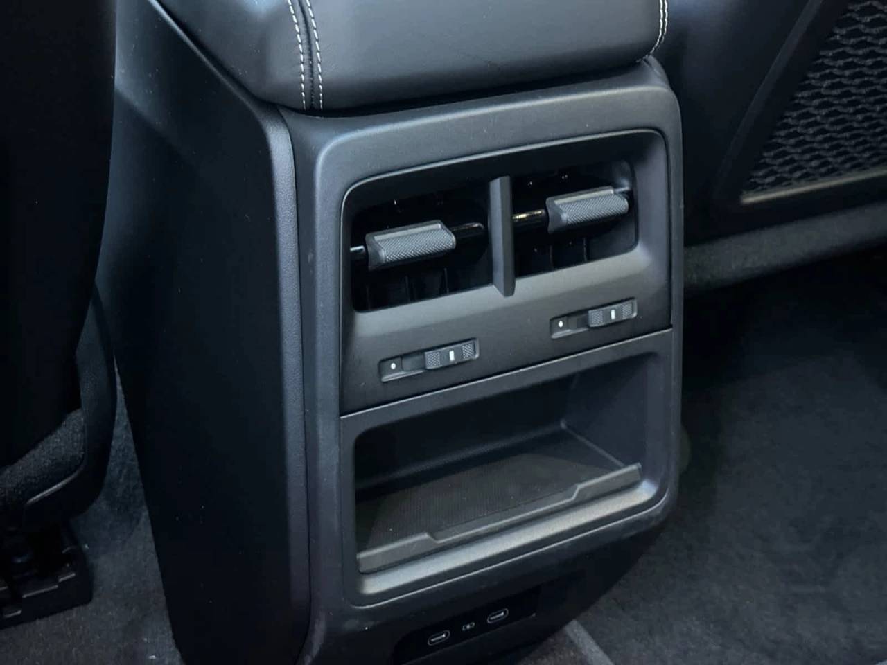 2025 Porsche Macan Electric Turbo