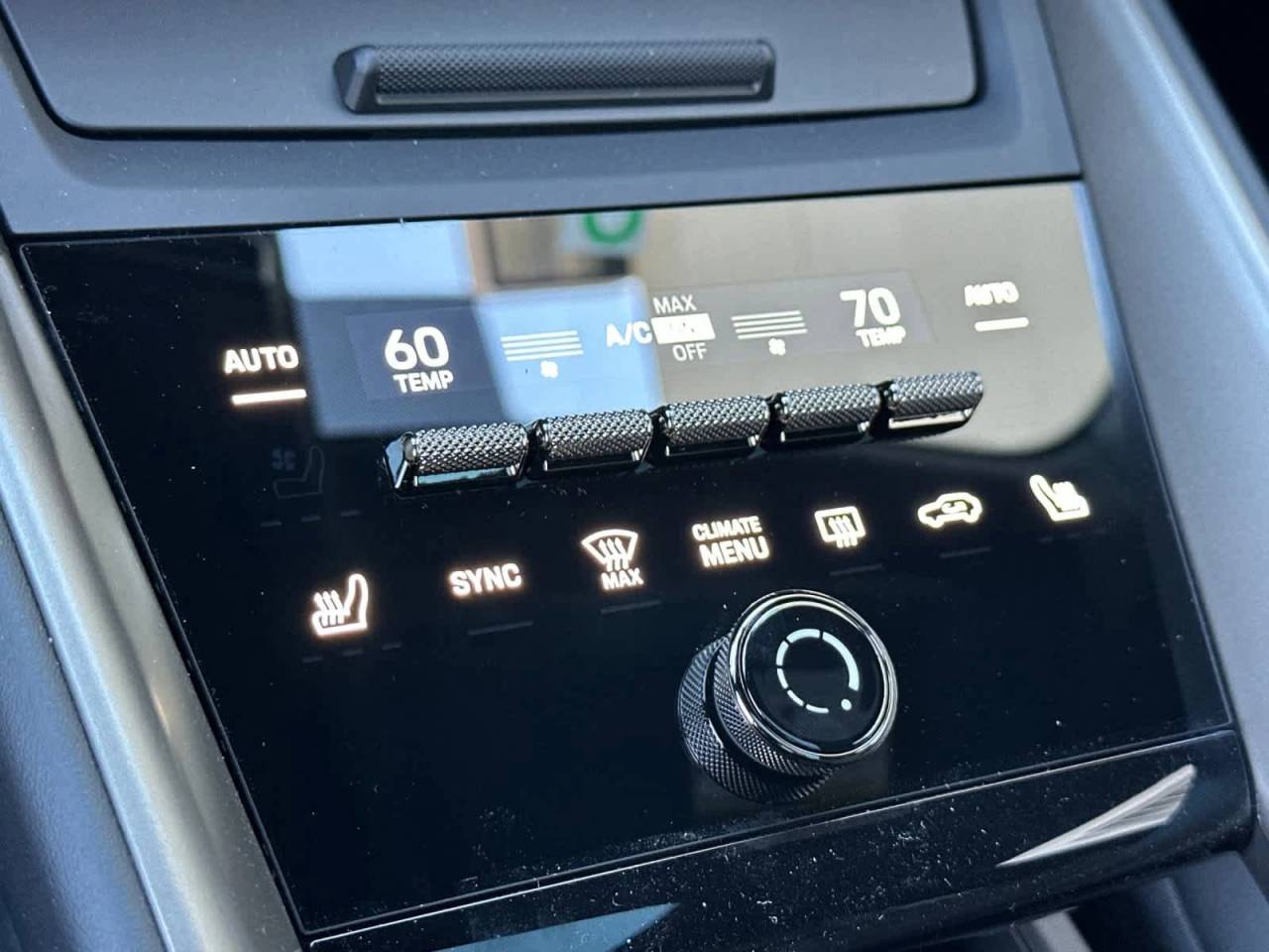 2025 Porsche Macan Electric Turbo