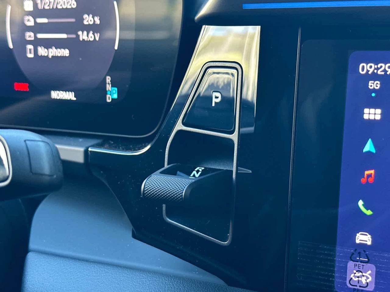 2025 Porsche Macan Electric Turbo