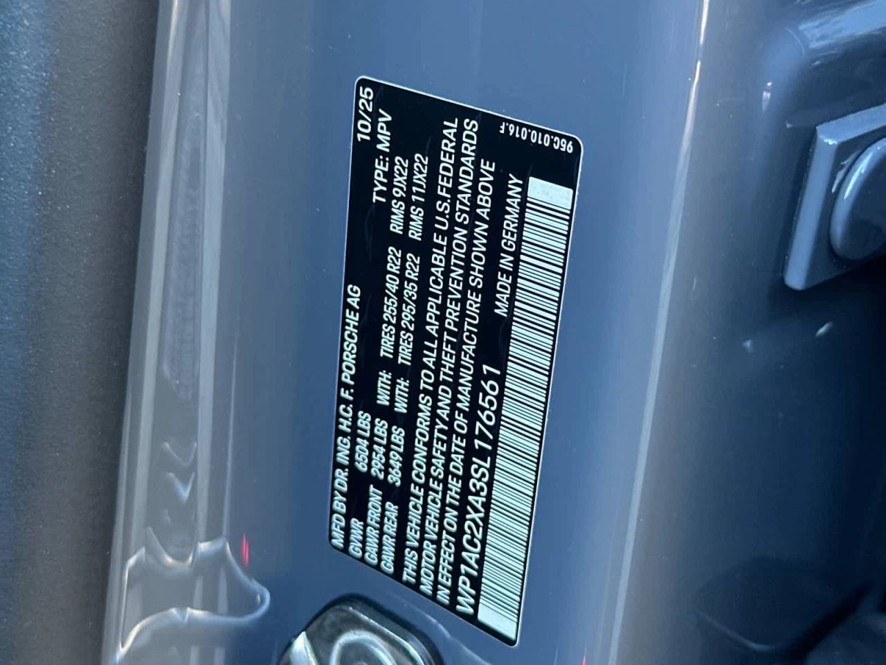 2025 Porsche Macan Electric Turbo