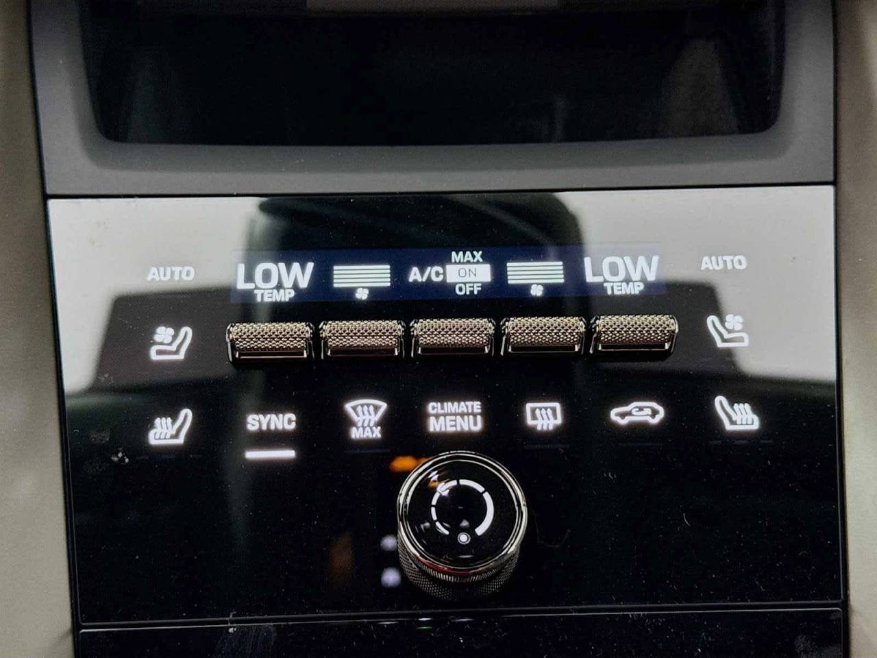 2025 Porsche Macan Electric Turbo