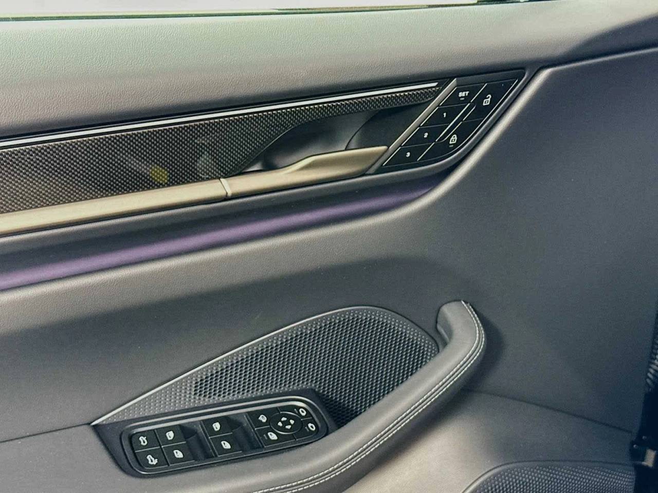 2025 Porsche Macan Electric Turbo