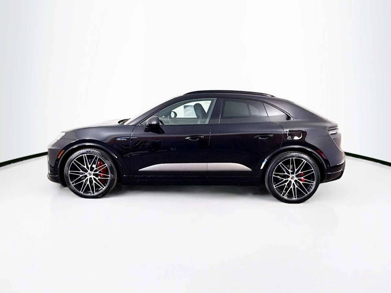 2025 Porsche Macan Electric Turbo