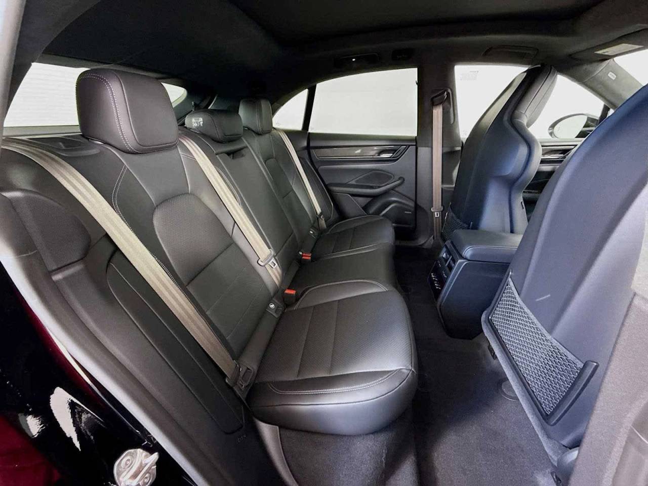 2025 Porsche Macan Electric Turbo