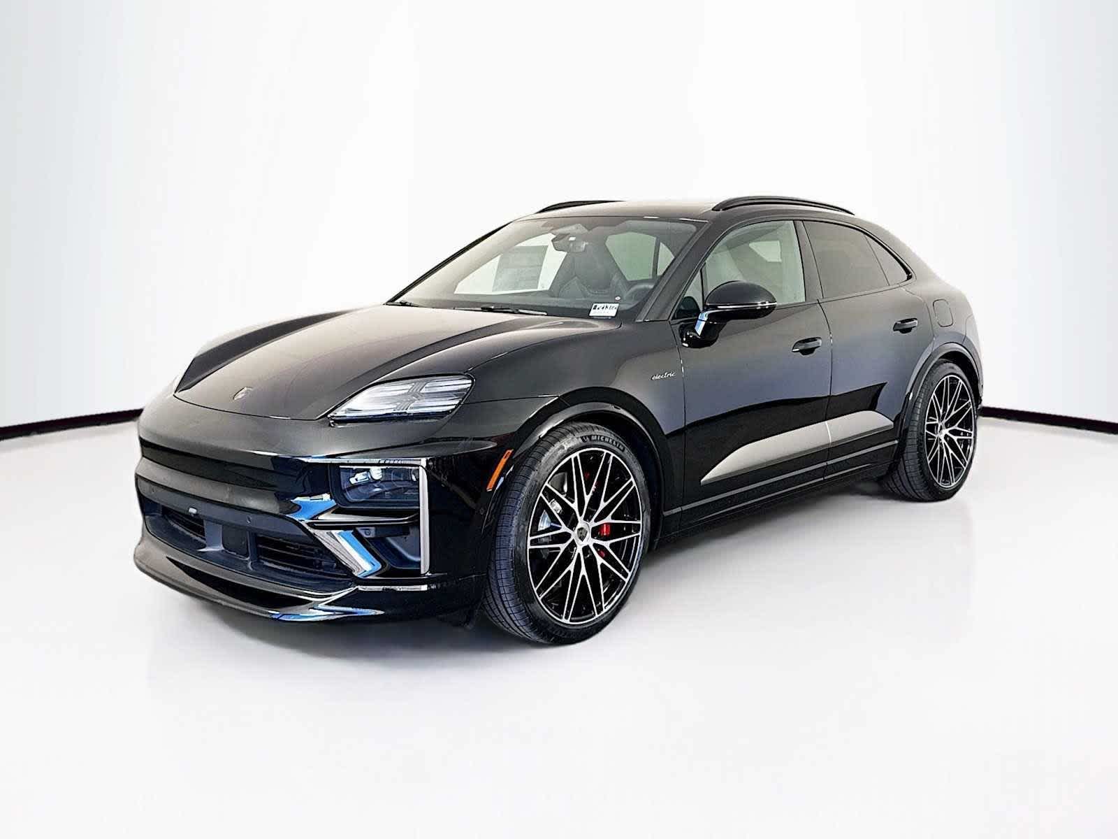 2025 Porsche Macan Macan Turbo Electric
