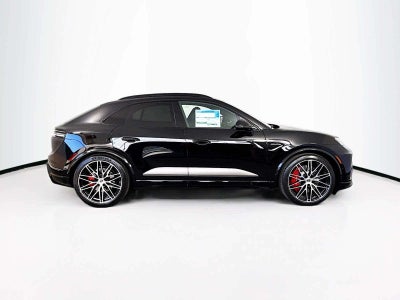 2025 Porsche Macan Macan Turbo Electric