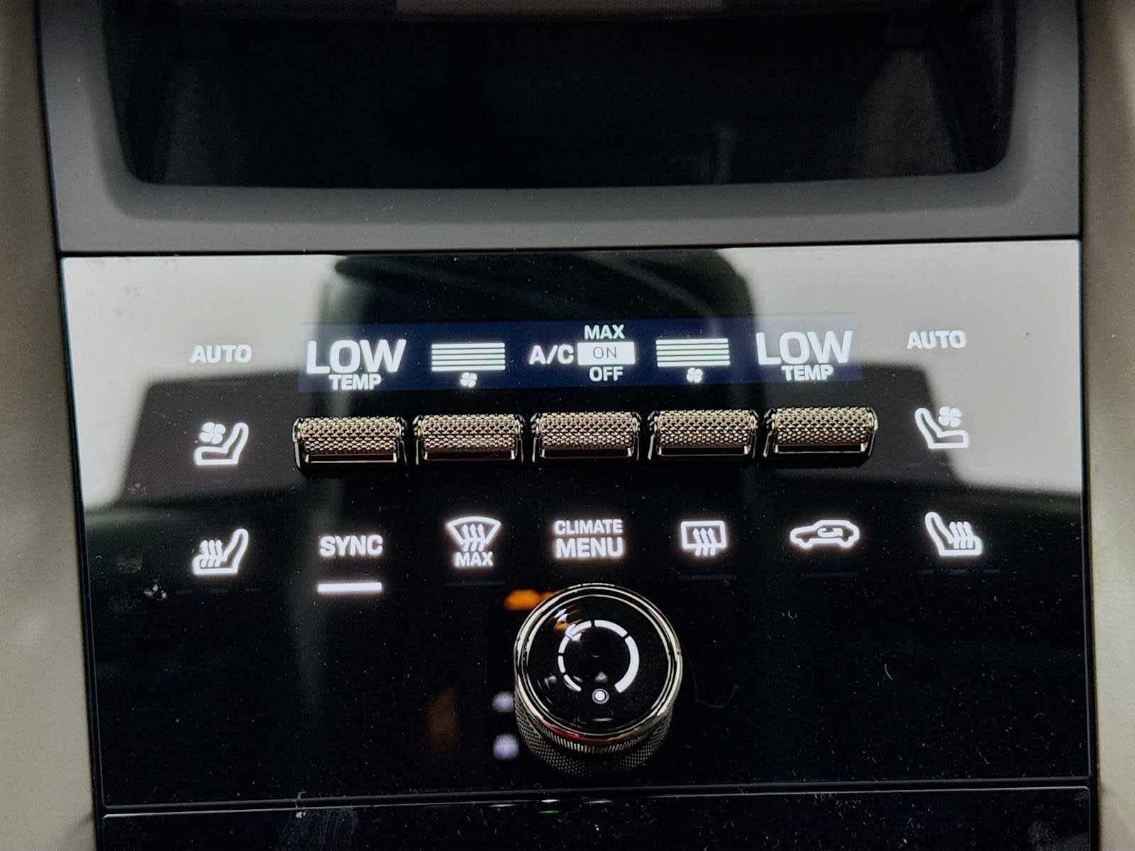 2025 Porsche Macan Macan Turbo Electric