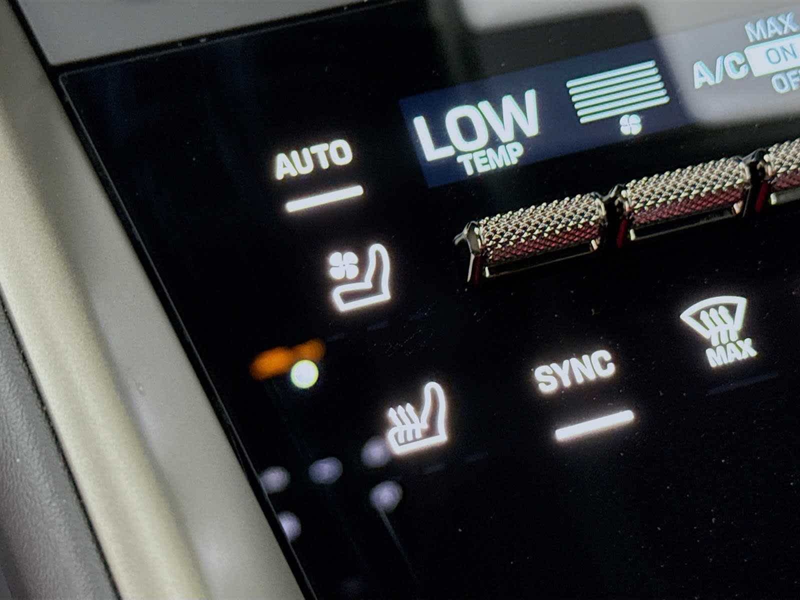 2025 Porsche Macan Macan Turbo Electric