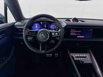 2025 Porsche Macan Macan Turbo Electric