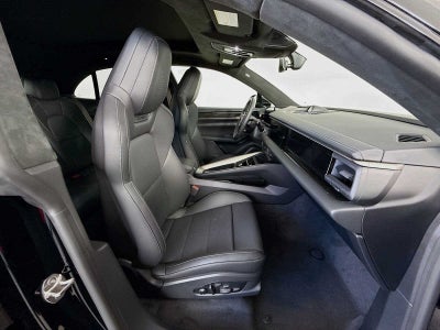 2025 Porsche Macan Macan Turbo Electric