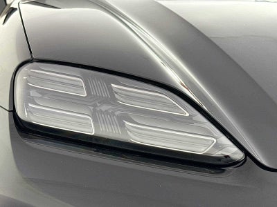 2025 Porsche Macan Macan Turbo Electric