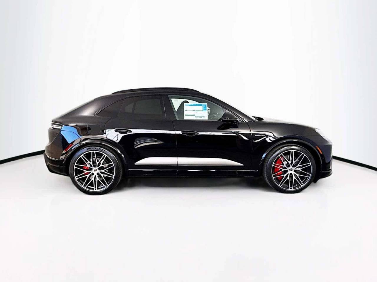 2025 Porsche Macan Electric Turbo