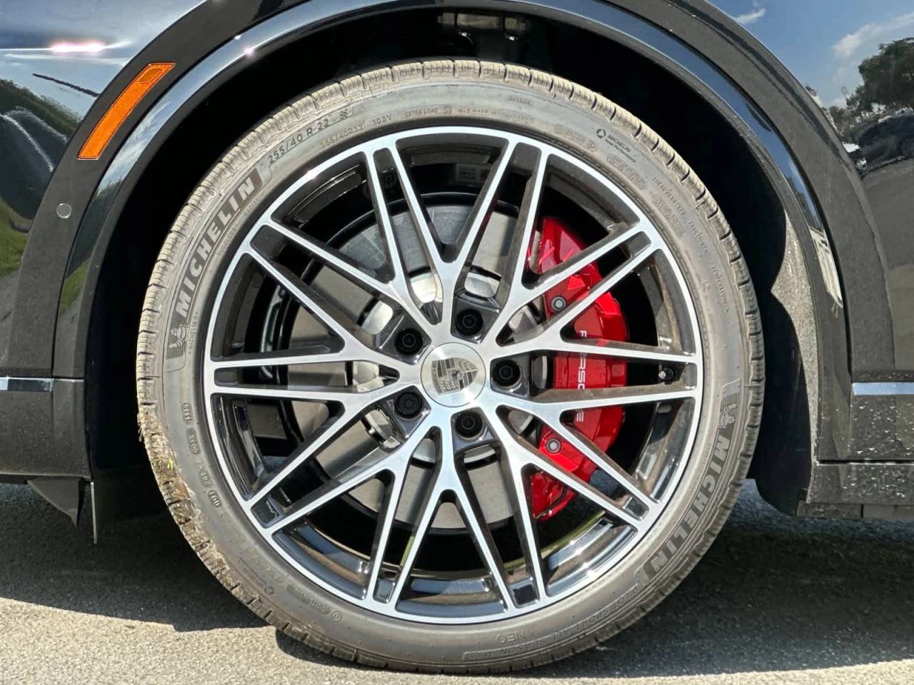 2025 Porsche Macan Electric Turbo