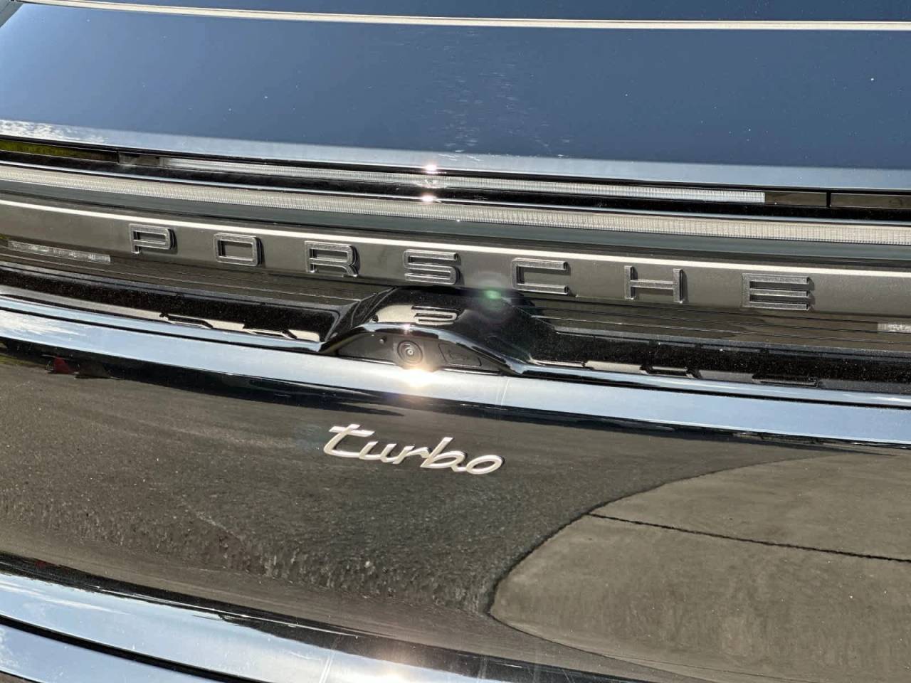 2025 Porsche Macan Electric Turbo