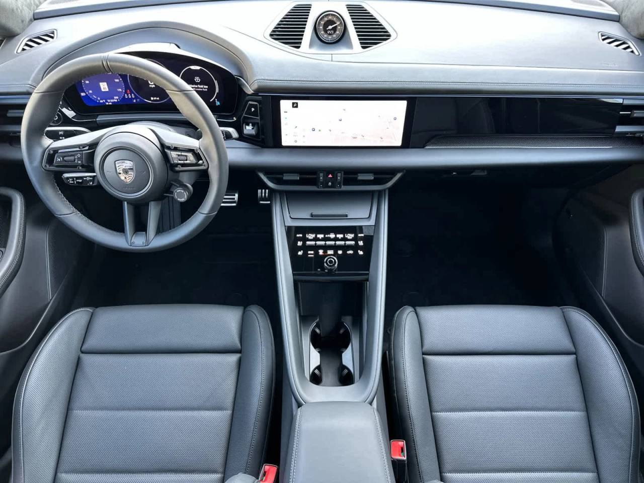 2025 Porsche Macan Electric Turbo