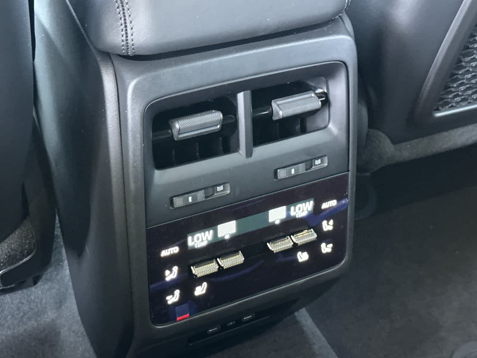 2026 Porsche Macan Turbo Electric