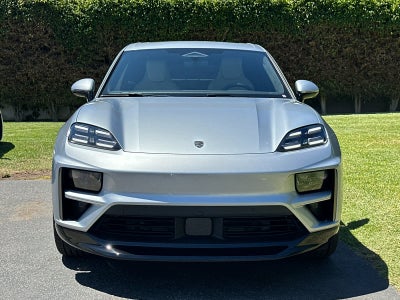 2026 Porsche Macan Macan Turbo Electric