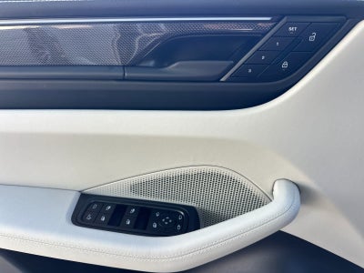 2026 Porsche Macan Macan Turbo Electric
