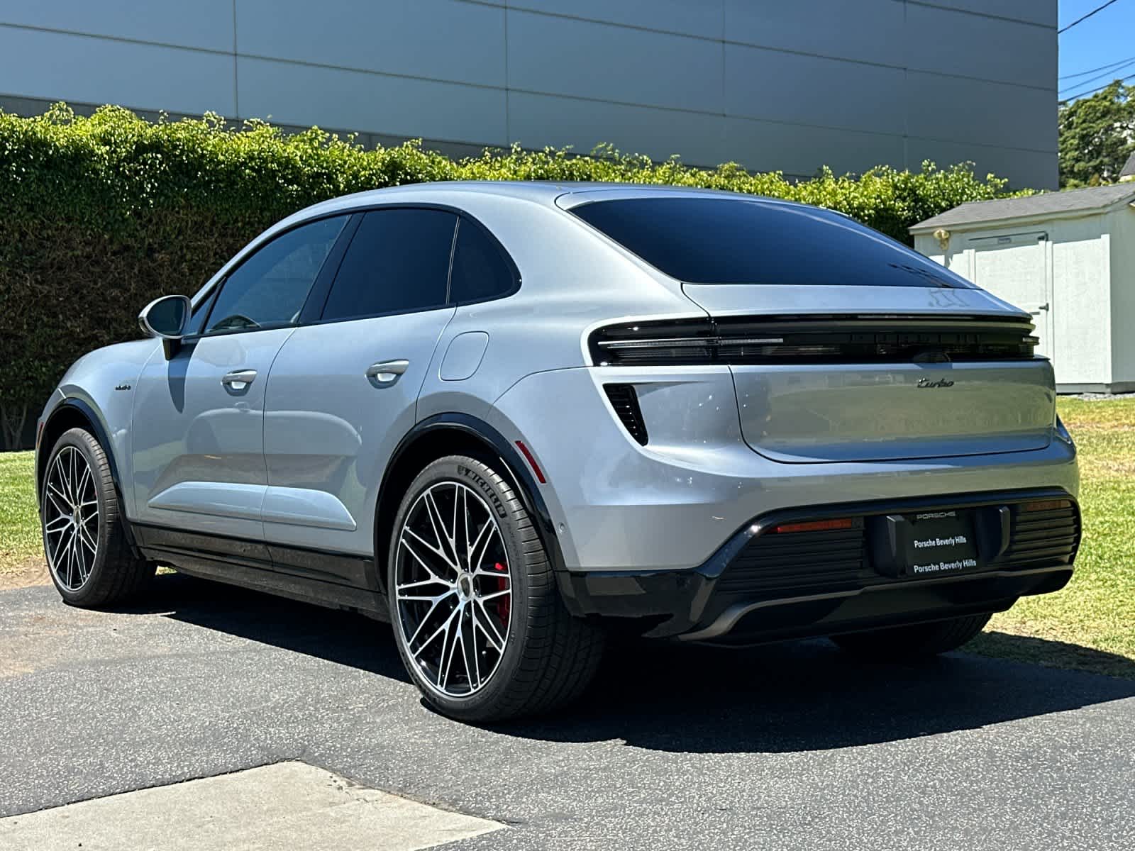2026 Porsche Macan Macan Turbo Electric