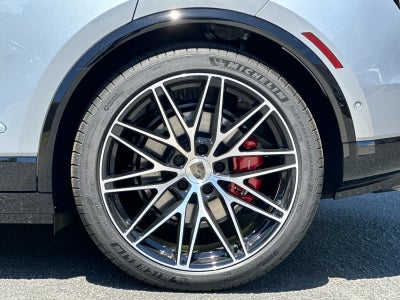 2026 Porsche Macan Macan Turbo Electric