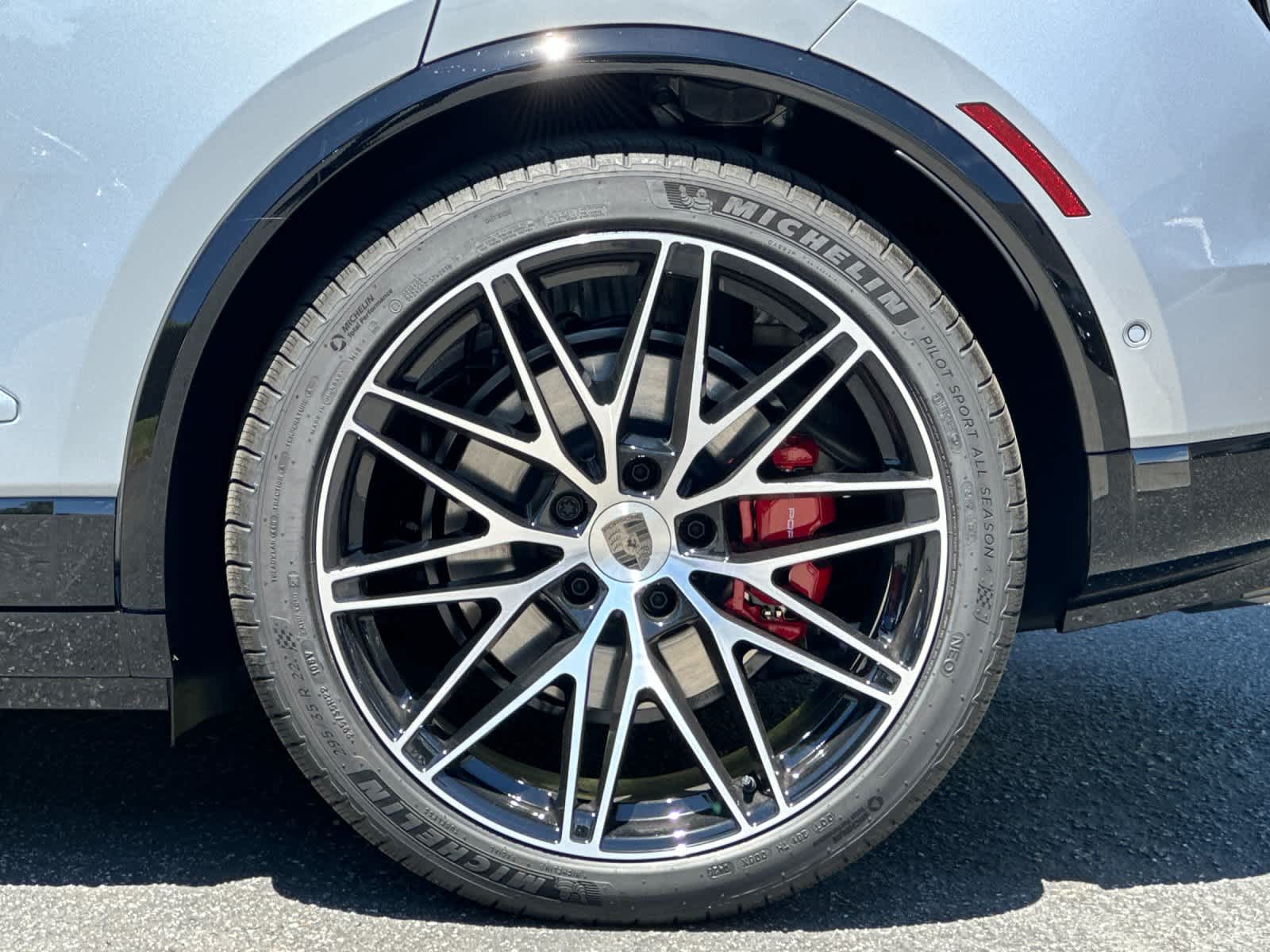 2026 Porsche Macan Macan Turbo Electric