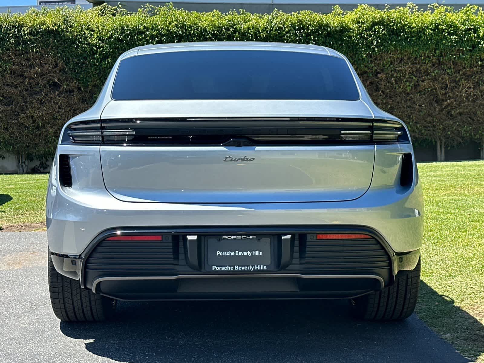 2026 Porsche Macan Macan Turbo Electric