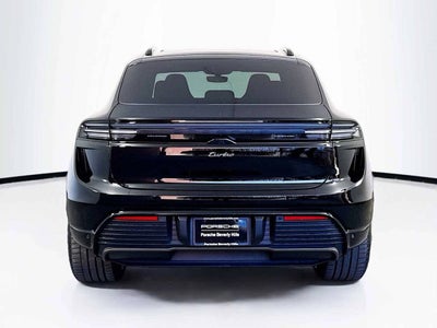 2025 Porsche Macan Electric Turbo