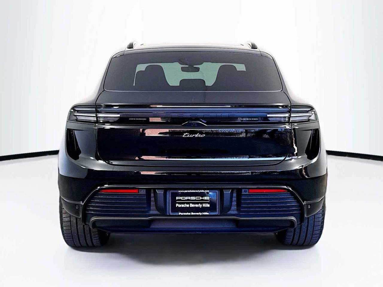 2025 Porsche Macan Electric Turbo