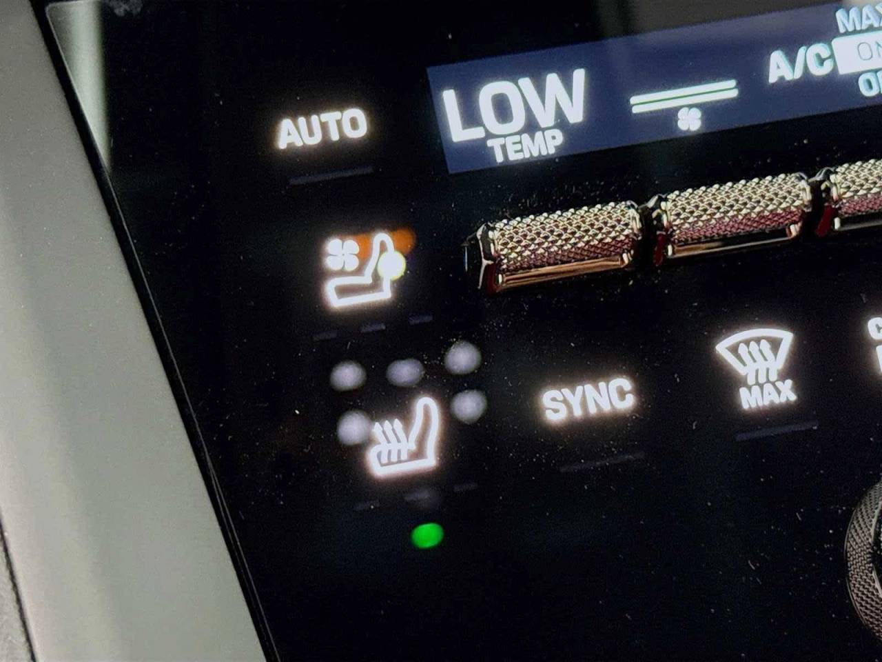 2025 Porsche Macan Electric Turbo