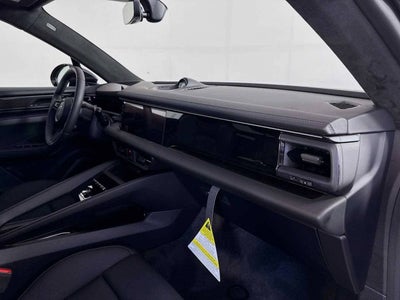 2025 Porsche Macan Electric Turbo