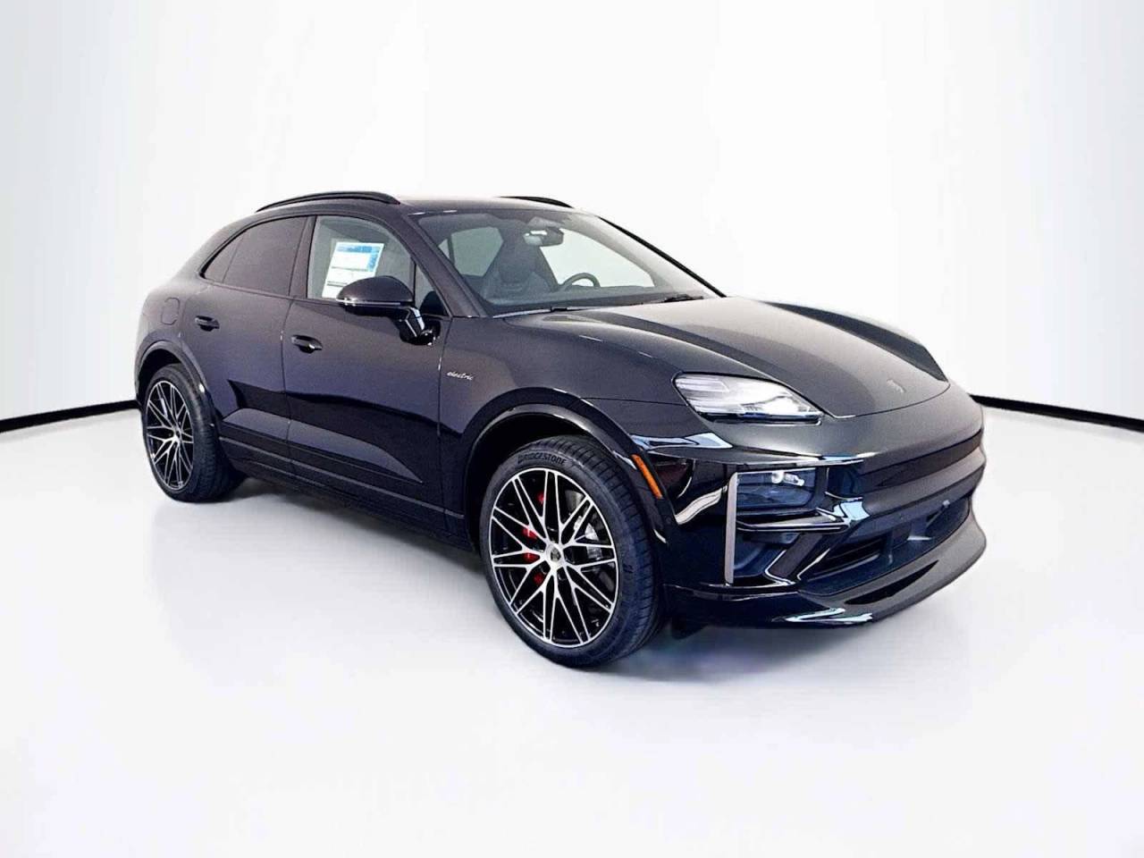 2025 Porsche Macan Electric Turbo