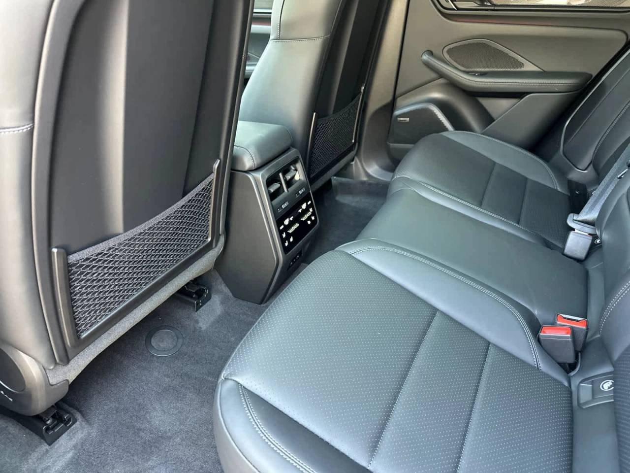 2026 Porsche Macan Turbo Electric