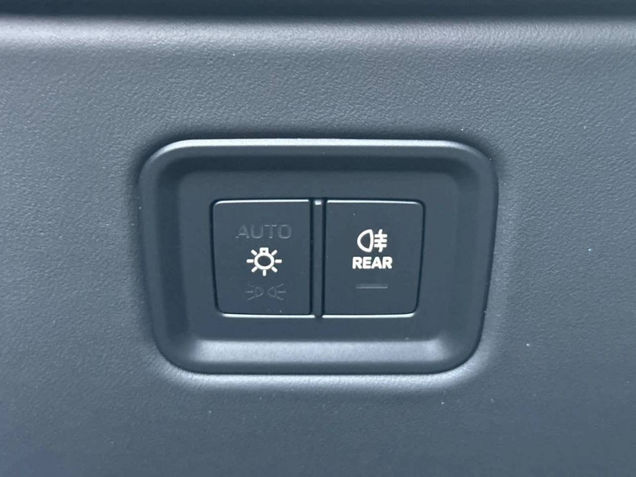 2026 Porsche Macan Turbo Electric