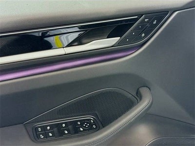 2025 Porsche Macan Electric