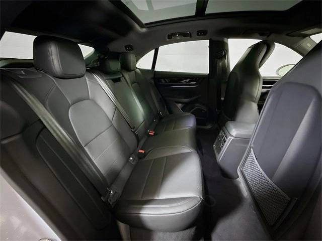 2025 Porsche Macan Electric