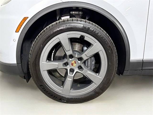 2025 Porsche Macan Electric